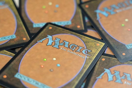 ¿Cuántas tierras debe tener un mazo de Magic?